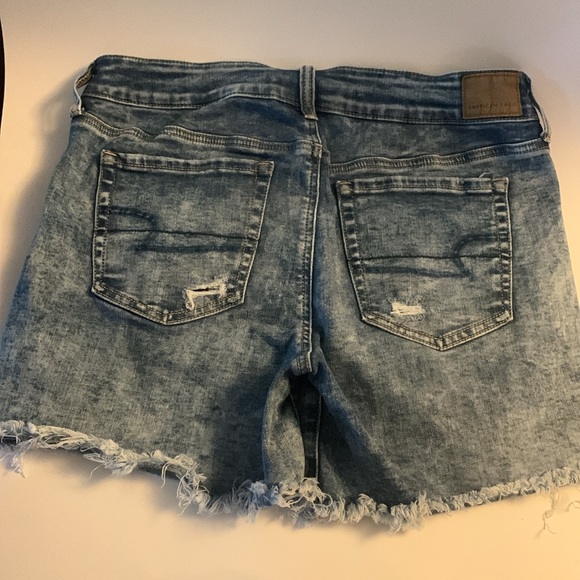 AMERICAN EAGLE OUTFITTERS NE(X)T LEVEL STRETCH SHORTS - Picture 2 of 6